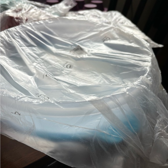 Various pieces of Tupperware - Picture 12 of 15